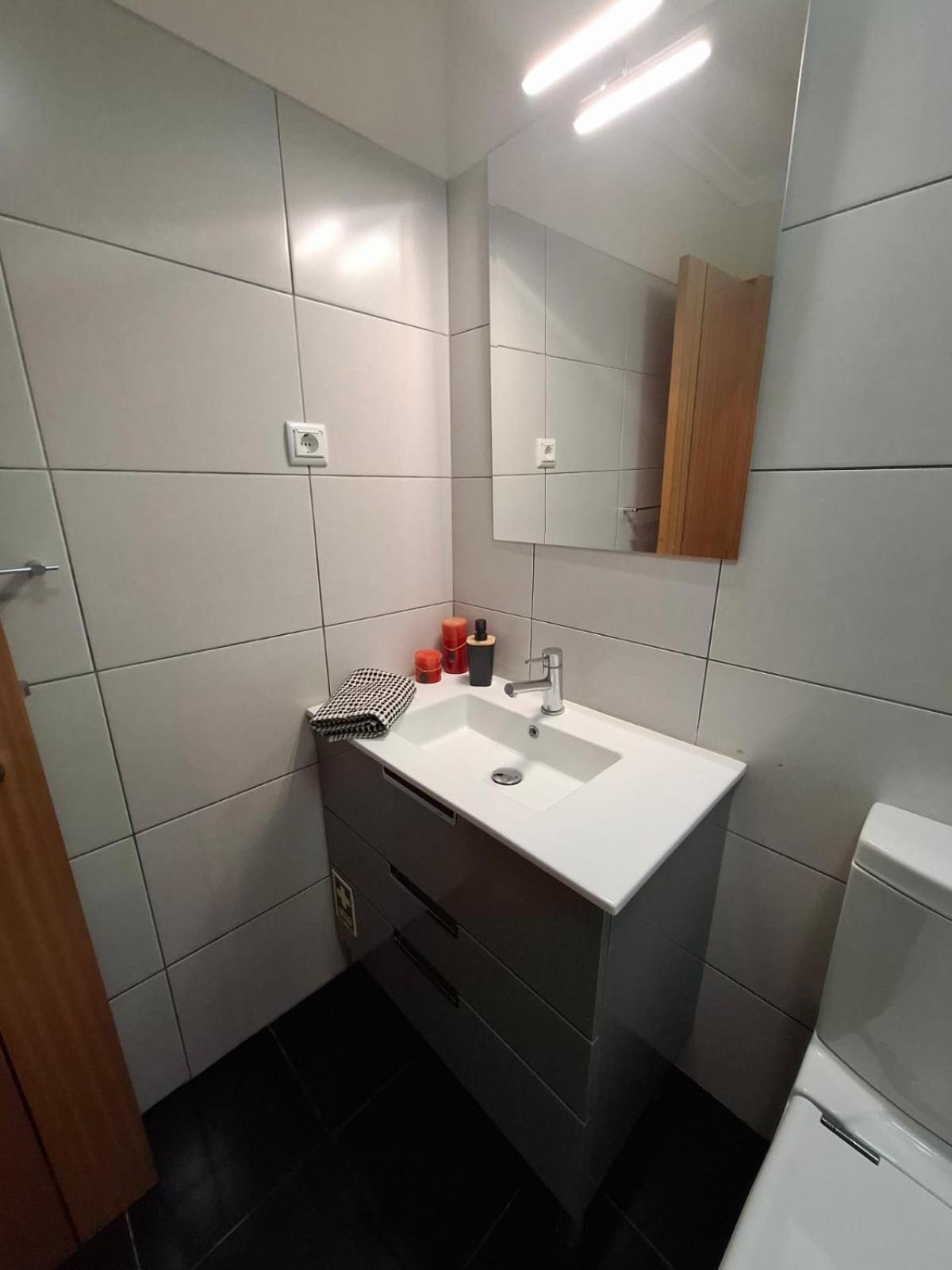 Cozy And Bright Apartment มาชิโก ภายนอก รูปภาพ